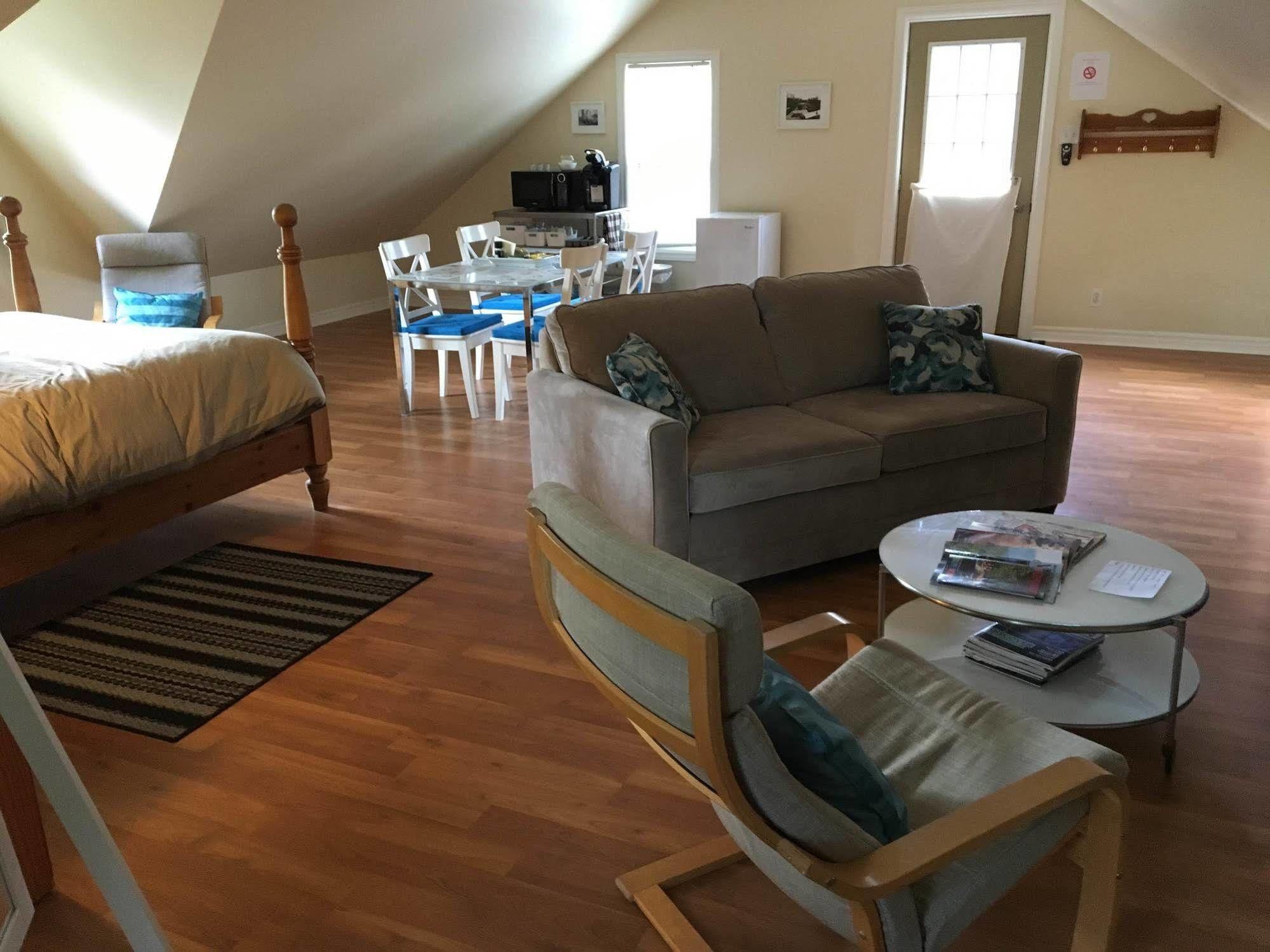 Merrickville Guest Suites Buitenkant foto